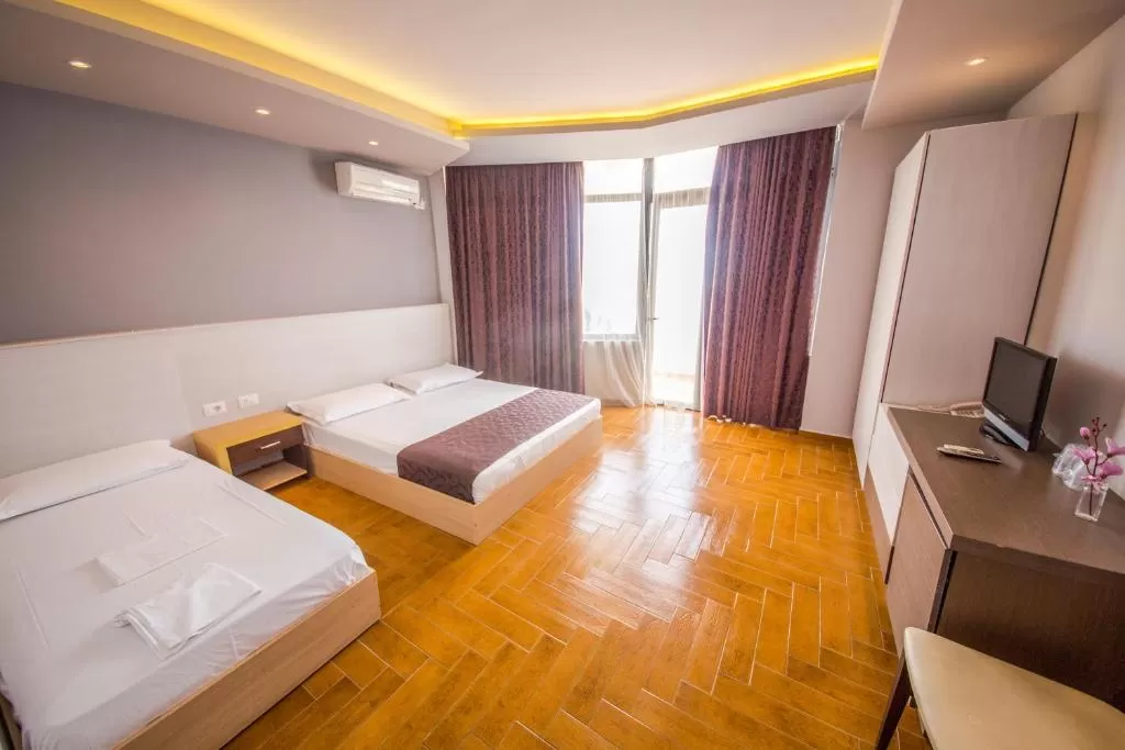 Apollon TRPL Superior Full SV 1.jpg